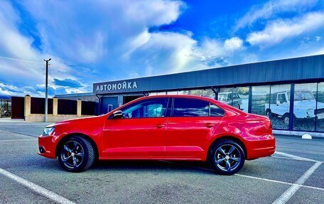 Volkswagen Jetta VI, 2011 год, 810 000 рублей, 3 фотография