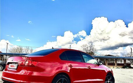 Volkswagen Jetta VI, 2011 год, 810 000 рублей, 2 фотография