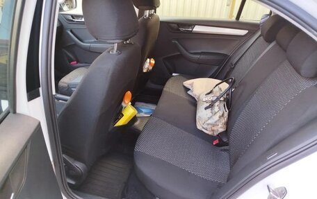 Skoda Rapid I, 2017 год, 1 350 000 рублей, 8 фотография