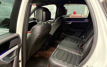 Volkswagen Touareg III, 2018 год, 4 290 000 рублей, 13 фотография