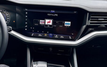 Volkswagen Touareg III, 2018 год, 4 290 000 рублей, 8 фотография