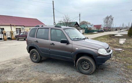 Chevrolet Niva I рестайлинг, 2018 год, 400 000 рублей, 3 фотография