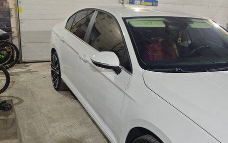 Volkswagen Passat B8 рестайлинг, 2015 год, 1 650 000 рублей, 4 фотография