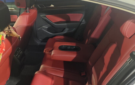 Volkswagen Passat B8 рестайлинг, 2015 год, 1 650 000 рублей, 7 фотография