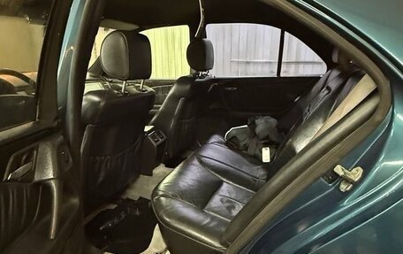 Mercedes-Benz E-Класс, 1995 год, 270 000 рублей, 9 фотография