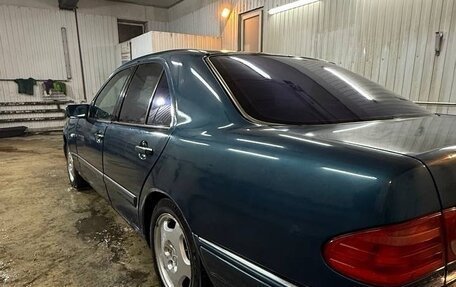 Mercedes-Benz E-Класс, 1995 год, 270 000 рублей, 11 фотография