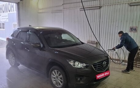 Mazda CX-5 II, 2017 год, 2 300 000 рублей, 2 фотография