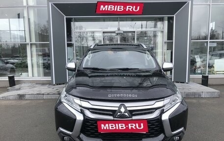 Mitsubishi Pajero Sport III рестайлинг, 2018 год, 2 750 000 рублей, 2 фотография