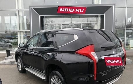 Mitsubishi Pajero Sport III рестайлинг, 2018 год, 2 750 000 рублей, 7 фотография