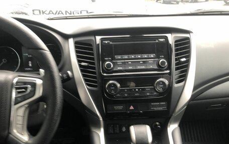 Mitsubishi Pajero Sport III рестайлинг, 2018 год, 2 750 000 рублей, 14 фотография