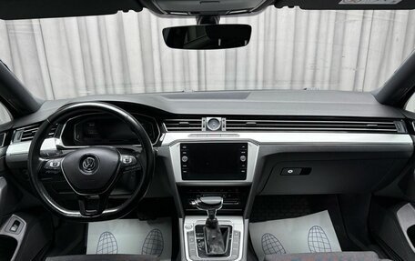 Volkswagen Passat B8 рестайлинг, 2018 год, 1 949 000 рублей, 13 фотография