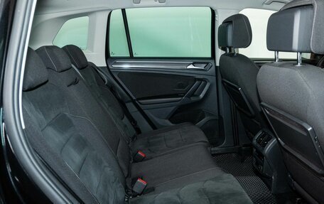 Volkswagen Tiguan II, 2017 год, 2 677 000 рублей, 8 фотография