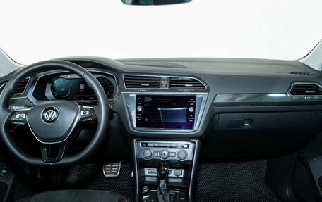 Volkswagen Tiguan II, 2017 год, 2 677 000 рублей, 7 фотография