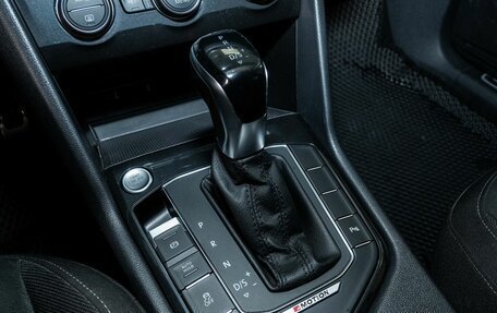 Volkswagen Tiguan II, 2017 год, 2 677 000 рублей, 12 фотография