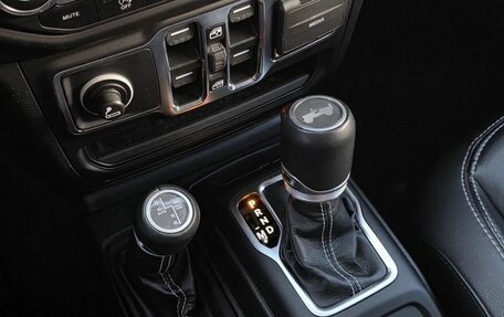 Jeep Wrangler, 2021 год, 5 692 000 рублей, 23 фотография