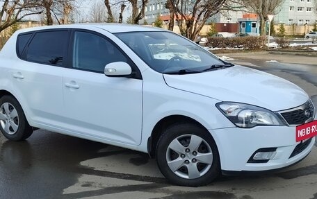 KIA cee'd I рестайлинг, 2011 год, 610 000 рублей, 4 фотография