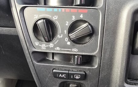 Daihatsu Hijet X, 2019 год, 975 000 рублей, 6 фотография