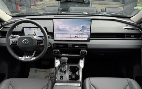 Toyota RAV4, 2026 год, 4 500 000 рублей, 18 фотография