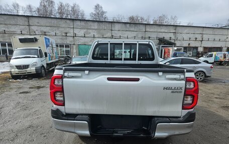 Toyota Hilux VIII, 2024 год, 7 500 000 рублей, 4 фотография