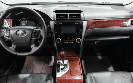 Toyota Camry, 2014 год, 1 699 000 рублей, 19 фотография