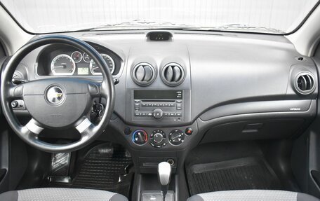 Chevrolet Aveo III, 2010 год, 569 999 рублей, 11 фотография