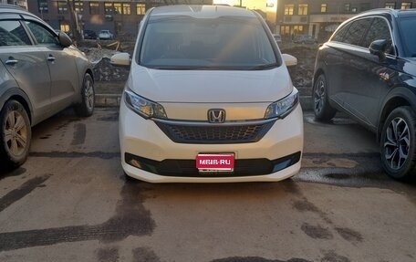 Honda Freed II, 2022 год, 2 370 000 рублей, 1 фотография