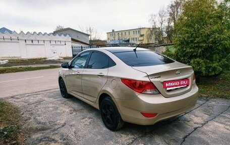 Hyundai Solaris II рестайлинг, 2011 год, 709 999 рублей, 3 фотография