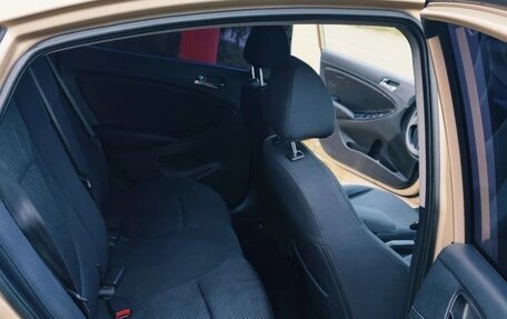 Hyundai Solaris II рестайлинг, 2011 год, 709 999 рублей, 9 фотография