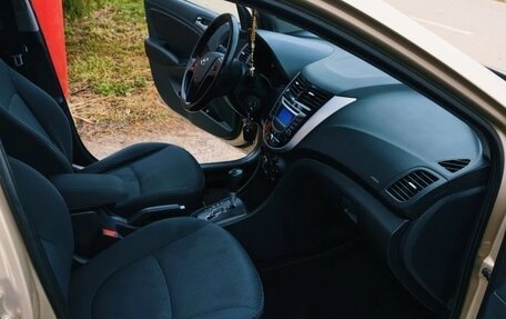 Hyundai Solaris II рестайлинг, 2011 год, 709 999 рублей, 11 фотография