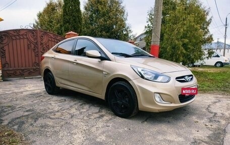 Hyundai Solaris II рестайлинг, 2011 год, 709 999 рублей, 14 фотография