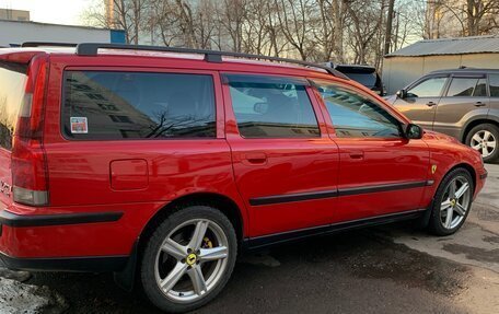 Volvo V70 III рестайлинг, 2003 год, 825 000 рублей, 3 фотография