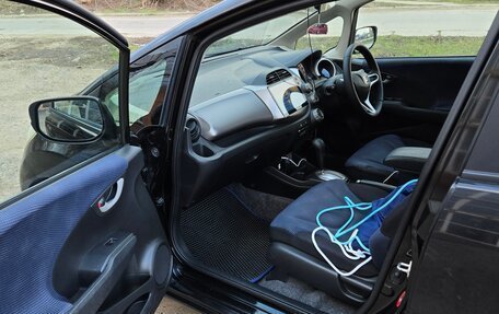 Honda Fit III, 2010 год, 790 000 рублей, 6 фотография