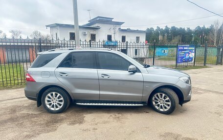 Mercedes-Benz M-Класс, 2012 год, 2 700 000 рублей, 3 фотография