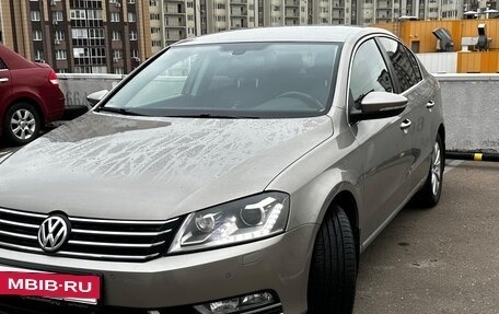 Volkswagen Passat B7, 2012 год, 1 020 000 рублей, 4 фотография