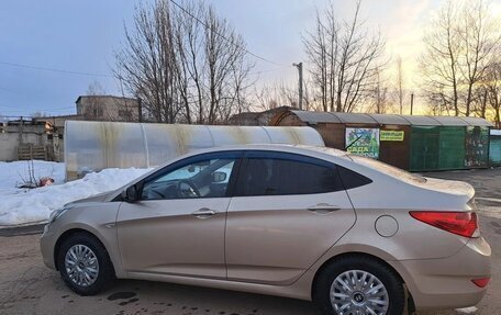 Hyundai Solaris II рестайлинг, 2011 год, 810 000 рублей, 2 фотография