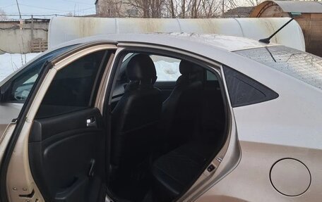 Hyundai Solaris II рестайлинг, 2011 год, 810 000 рублей, 4 фотография