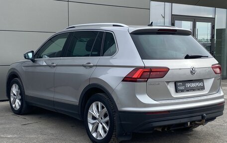 Volkswagen Tiguan II, 2018 год, 2 199 000 рублей, 8 фотография