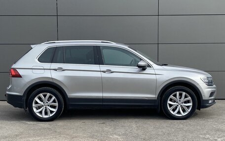 Volkswagen Tiguan II, 2018 год, 2 199 000 рублей, 5 фотография