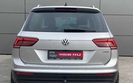Volkswagen Tiguan II, 2018 год, 2 199 000 рублей, 7 фотография