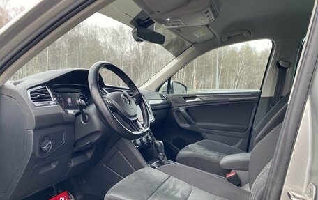 Volkswagen Tiguan II, 2018 год, 2 199 000 рублей, 20 фотография