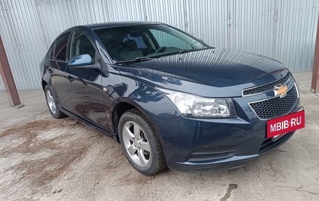 Chevrolet Cruze II, 2010 год, 570 000 рублей, 2 фотография