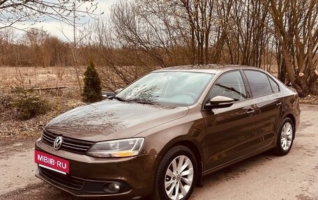 Volkswagen Jetta VI, 2012 год, 922 600 рублей, 4 фотография