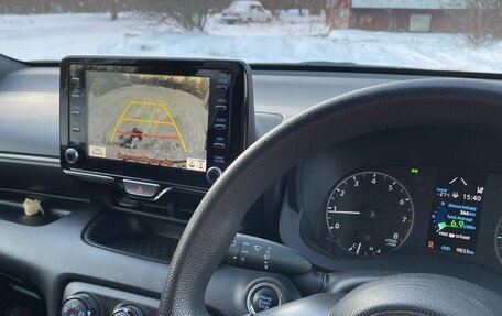 Toyota Yaris, 2020 год, 1 390 000 рублей, 3 фотография