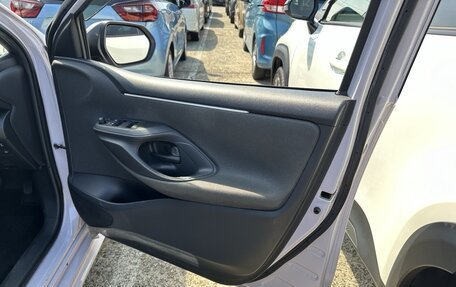 Toyota Yaris, 2020 год, 1 390 000 рублей, 13 фотография