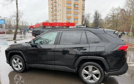 Toyota RAV4, 2021 год, 3 500 000 рублей, 2 фотография