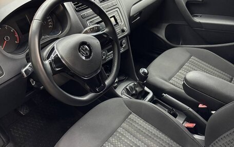 Volkswagen Polo VI (EU Market), 2017 год, 1 400 000 рублей, 9 фотография