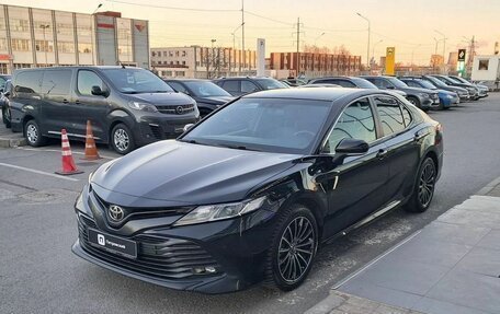 Toyota Camry, 2019 год, 2 630 000 рублей, 3 фотография
