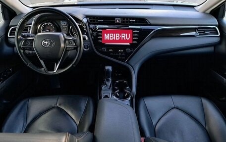 Toyota Camry, 2019 год, 2 630 000 рублей, 9 фотография