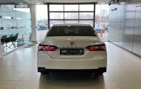 Toyota Camry, 2019 год, 2 697 000 рублей, 5 фотография