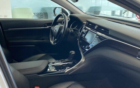 Toyota Camry, 2019 год, 2 697 000 рублей, 8 фотография